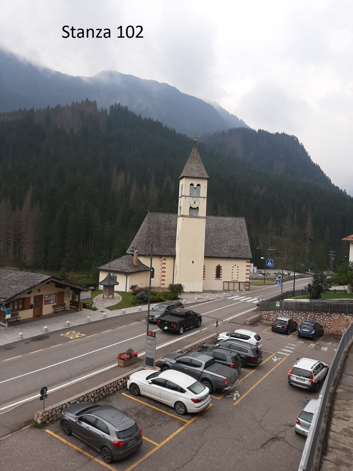 Matrimoniale Budget con Balcone — Hotel PizBoè, foto 4