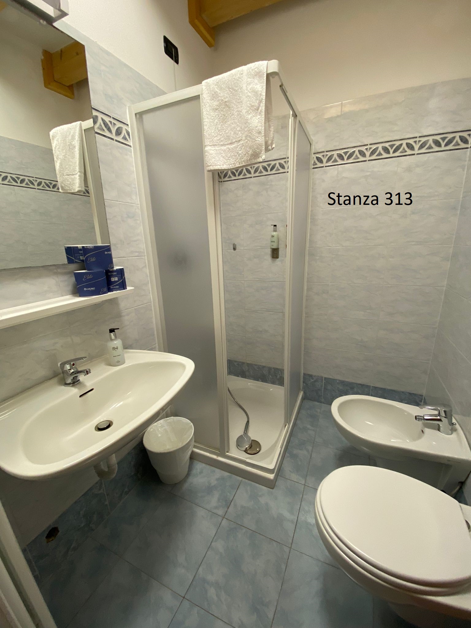Camera Tripla Budget con Finestra – Hotel PizBoè
